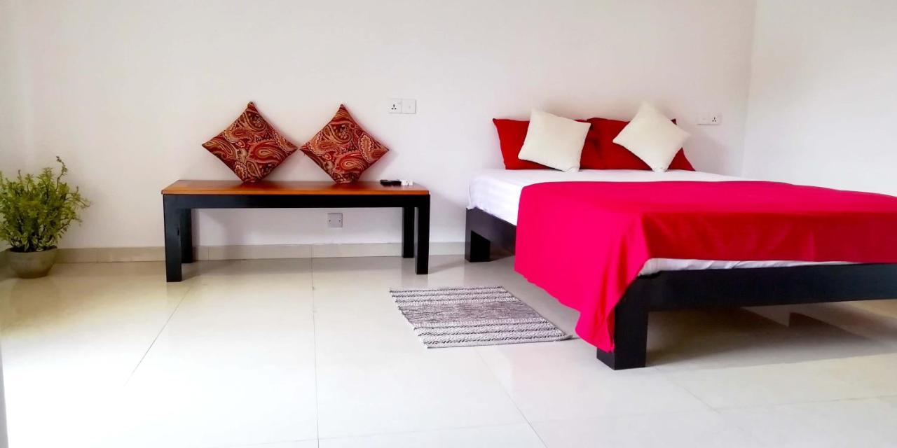 Villa Mitrayu Nugegoda Esterno foto