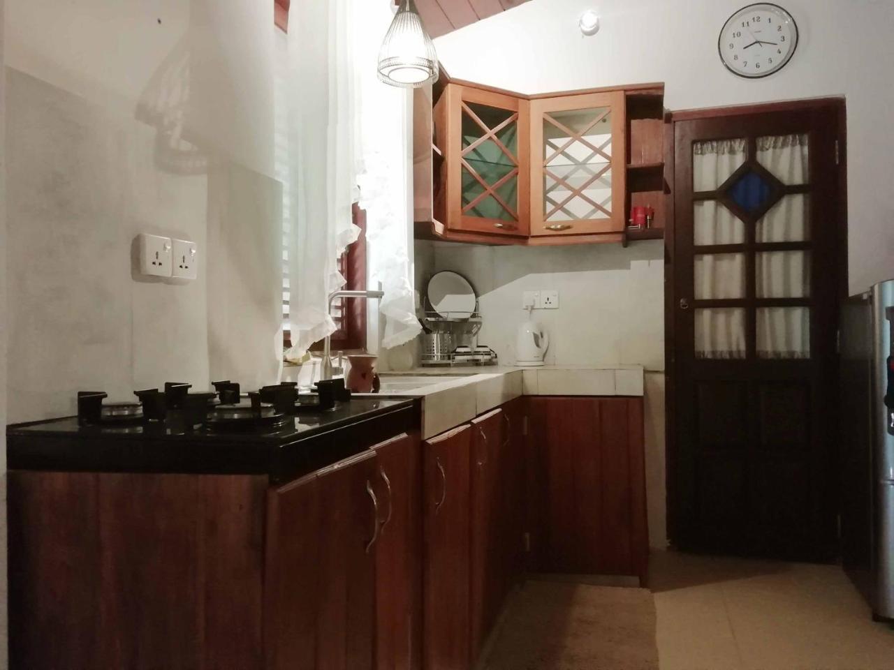 Villa Mitrayu Nugegoda Esterno foto